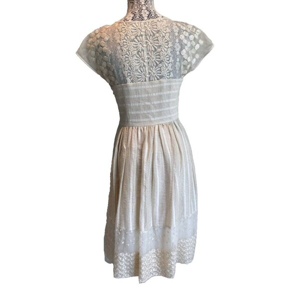ANTHROPOLOGIE MOULINETTE SOEURS Poema Lace Dress size 6 Ivory fairy BOHO garden - Picture 4 of 16